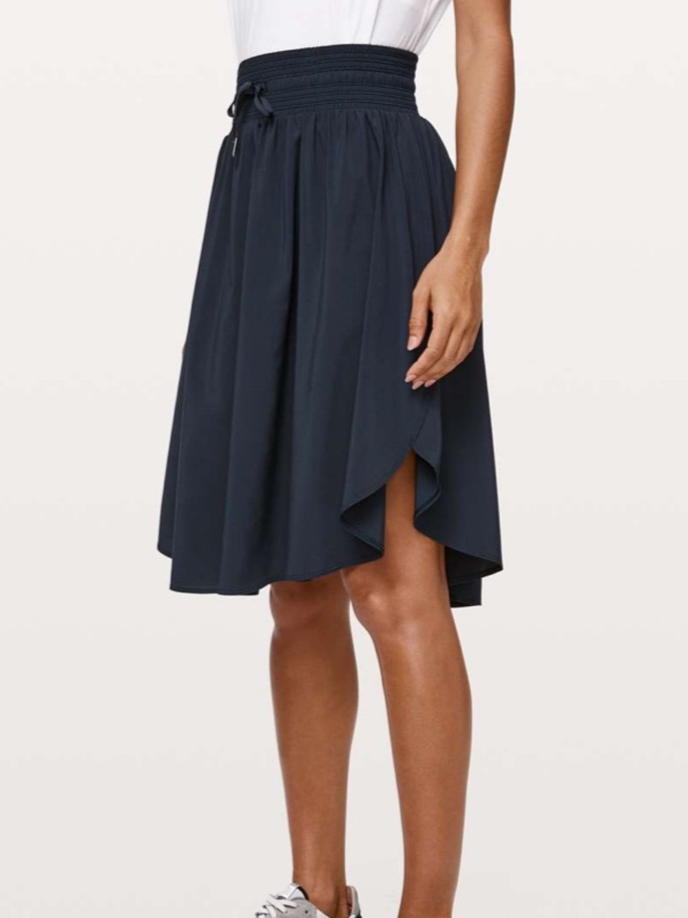 Lululemon everyday skirt in true navy size 4 high waisted